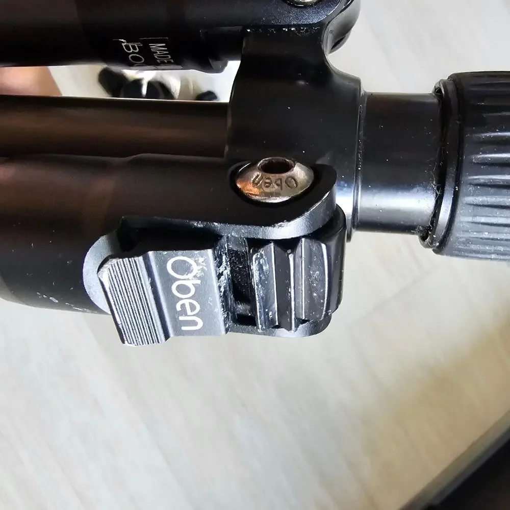 Oben CT-3565 Carbon Fiber Travel Tripod and BZ-217T Triple-Action Ball Head